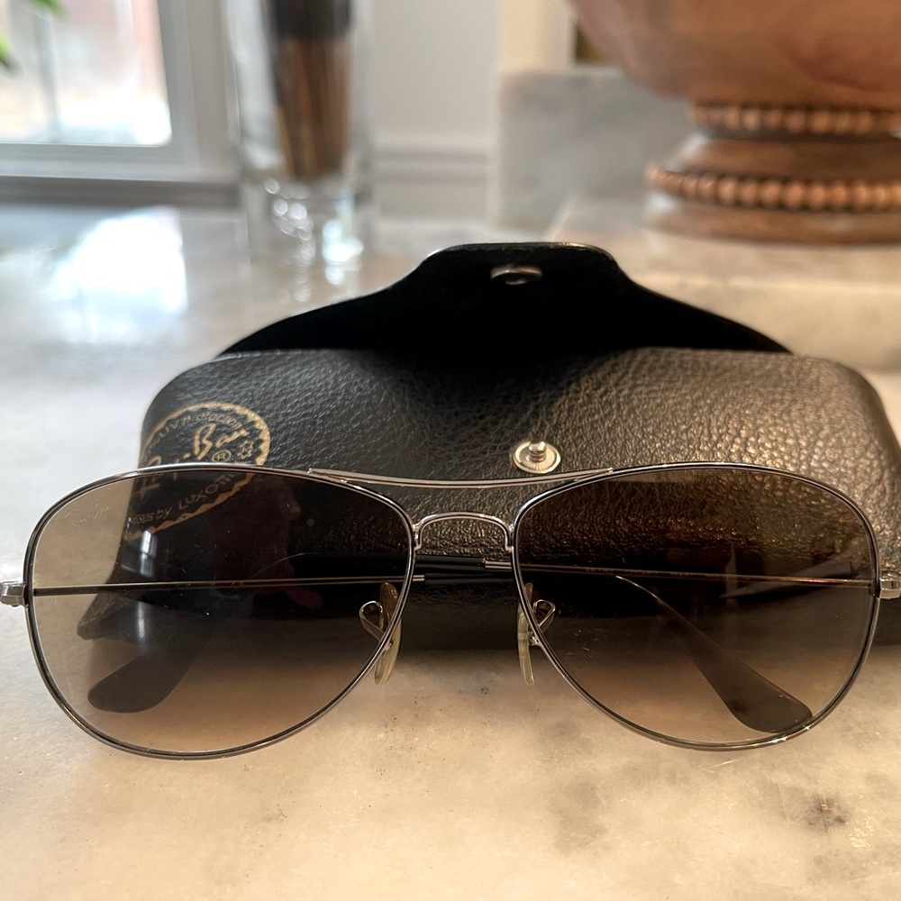 Ray-Ban Sunglasses - unisex